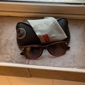 NWOT Rayban New Wayfarer polarized